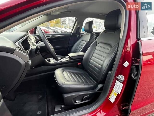 Красный Форд Фьюжн, объемом двигателя 2 л и пробегом 60 тыс. км за 16990 $, фото 13 на Automoto.ua