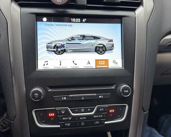 Красный Форд Фьюжн, объемом двигателя 2 л и пробегом 107 тыс. км за 13700 $, фото 62 на Automoto.ua