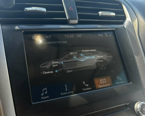 Красный Форд Фьюжн, объемом двигателя 2 л и пробегом 160 тыс. км за 15500 $, фото 15 на Automoto.ua