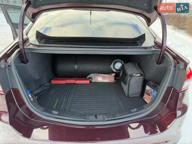 Червоний Форд Фьюжен, об'ємом двигуна 2.5 л та пробігом 79 тис. км за 11800 $, фото 66 на Automoto.ua