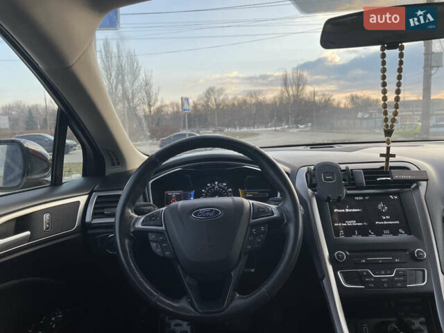 Форд Фьюжн 2017 в Киеве на Automoto.ua Красный Форд Фьюжн, объемом двигателя 2.49 л и пробегом 87 тыс. км за 12500 $, фото 23 на Automoto.ua