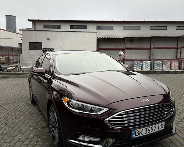 Красный Форд Фьюжн, объемом двигателя 2 л и пробегом 107 тыс. км за 13700 $, фото 2 на Automoto.ua