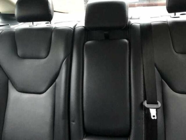 Красный Форд Фьюжн, объемом двигателя 0 л и пробегом 93 тыс. км за 11200 $, фото 11 на Automoto.ua