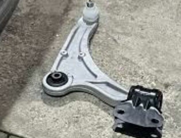 Красный Форд Фьюжн, объемом двигателя 2.5 л и пробегом 125 тыс. км за 9100 $, фото 10 на Automoto.ua