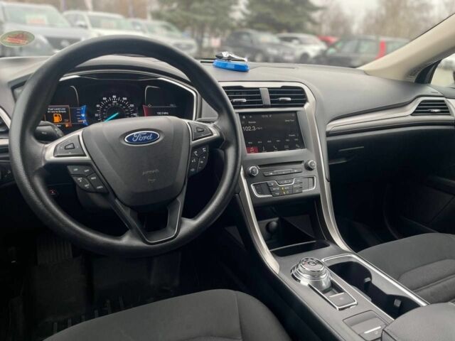 Красный Форд Фьюжн, объемом двигателя 2.5 л и пробегом 130 тыс. км за 12999 $, фото 14 на Automoto.ua