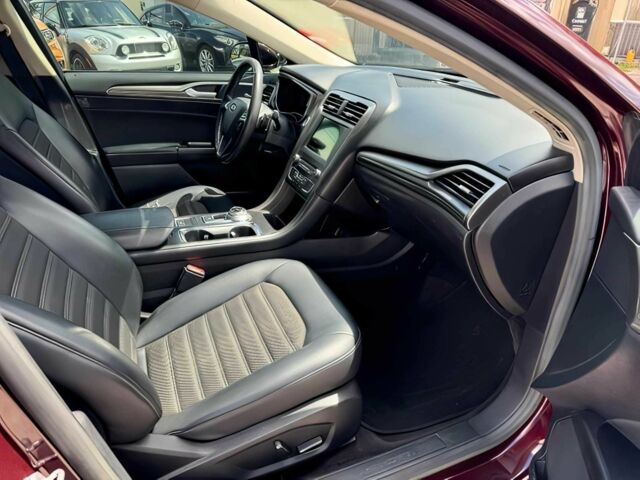 Форд Фьюжн 2017 в Ужгороде на Automoto.ua Красный Форд Фьюжн, объемом двигателя 1.5 л и пробегом 69 тыс. км за 5300 $, фото 11 на Automoto.ua