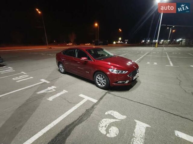 Красный Форд Фьюжн, объемом двигателя 2 л и пробегом 60 тыс. км за 15500 $, фото 1 на Automoto.ua