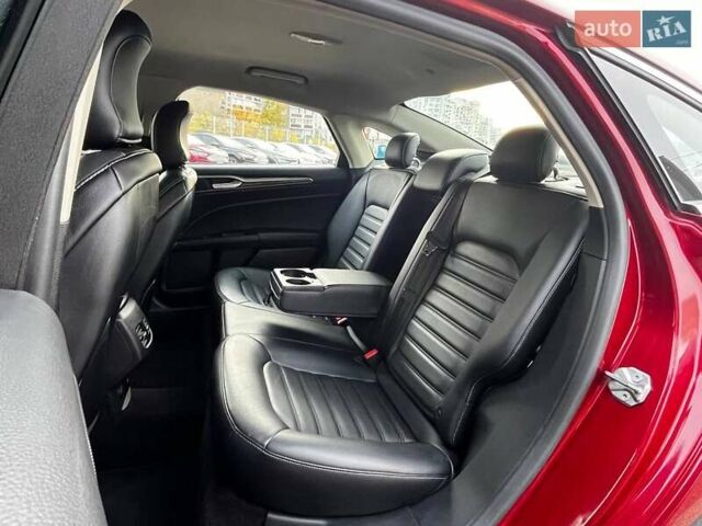Красный Форд Фьюжн, объемом двигателя 2 л и пробегом 60 тыс. км за 16990 $, фото 12 на Automoto.ua