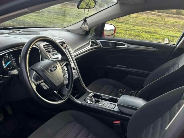 Красный Форд Фьюжн, объемом двигателя 2 л и пробегом 161 тыс. км за 8000 $, фото 8 на Automoto.ua