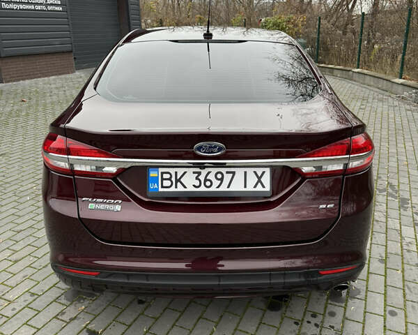 Красный Форд Фьюжн, объемом двигателя 2 л и пробегом 107 тыс. км за 13700 $, фото 24 на Automoto.ua