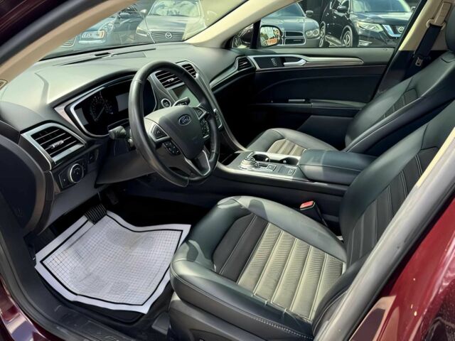 Форд Фьюжн 2017 в Ужгороде на Automoto.ua Красный Форд Фьюжн, объемом двигателя 1.5 л и пробегом 69 тыс. км за 5300 $, фото 8 на Automoto.ua