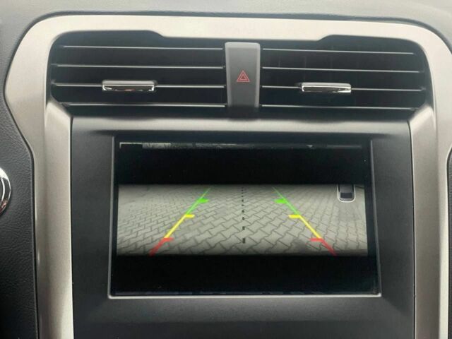 Красный Форд Фьюжн, объемом двигателя 2.5 л и пробегом 130 тыс. км за 12999 $, фото 10 на Automoto.ua