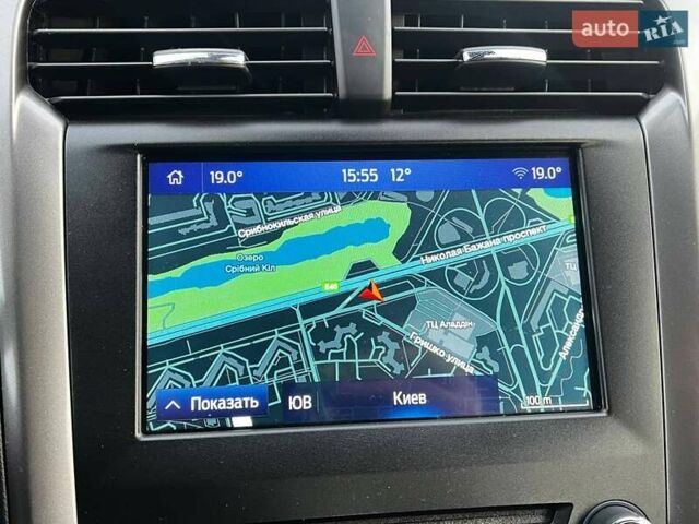 Красный Форд Фьюжн, объемом двигателя 2 л и пробегом 60 тыс. км за 16990 $, фото 26 на Automoto.ua