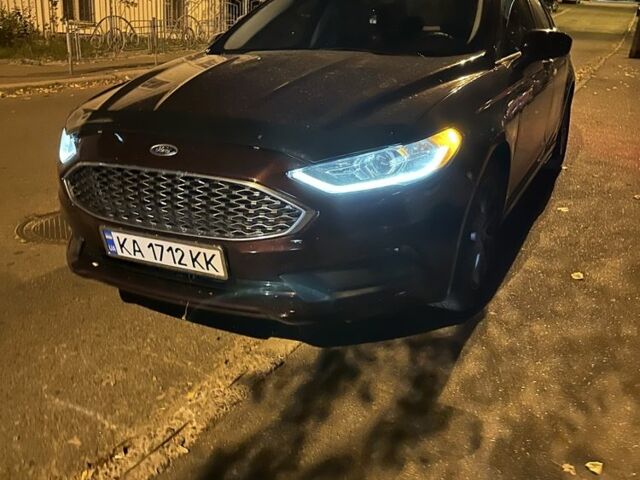 Красный Форд Фьюжн, объемом двигателя 2.5 л и пробегом 125 тыс. км за 9100 $, фото 9 на Automoto.ua