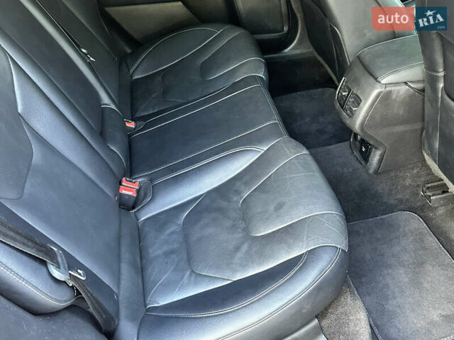 Червоний Форд Фьюжен, об'ємом двигуна 2 л та пробігом 201 тис. км за 14300 $, фото 5 на Automoto.ua