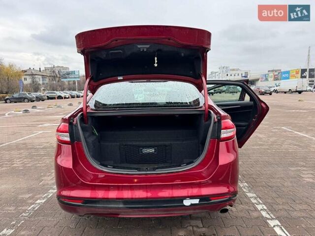Червоний Форд Фьюжен, об'ємом двигуна 2 л та пробігом 190 тис. км за 15200 $, фото 1 на Automoto.ua