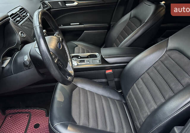 Червоний Форд Фьюжен, об'ємом двигуна 2.49 л та пробігом 122 тис. км за 11800 $, фото 11 на Automoto.ua