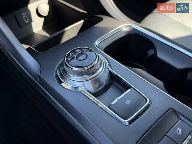 Красный Форд Фьюжн, объемом двигателя 2 л и пробегом 162 тыс. км за 15990 $, фото 32 на Automoto.ua