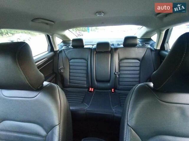 Форд Фьюжн 2017 в Кропивницком (Кировограде) на Automoto.ua Красный Форд Фьюжн, объемом двигателя 2 л и пробегом 59 тыс. км за 16100 $, фото 14 на Automoto.ua