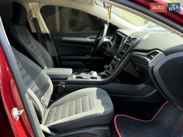 Форд Фьюжн 2017 в Сумах на Automoto.ua Красный Форд Фьюжн, объемом двигателя 1.5 л и пробегом 80 тыс. км за 13999 $, фото 8 на Automoto.ua