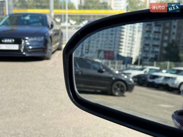 Красный Форд Фьюжн, объемом двигателя 2 л и пробегом 162 тыс. км за 15990 $, фото 17 на Automoto.ua