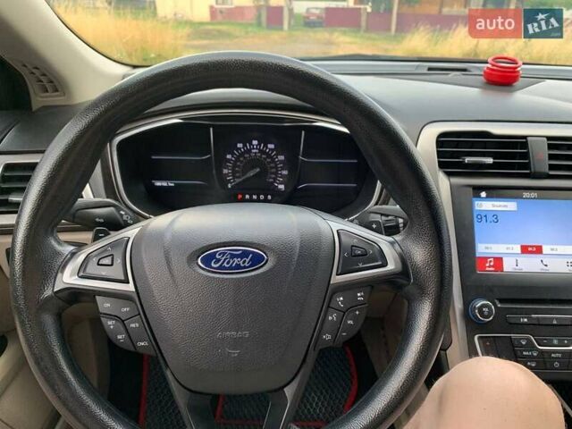 Красный Форд Фьюжн, объемом двигателя 1.5 л и пробегом 86 тыс. км за 11900 $, фото 11 на Automoto.ua