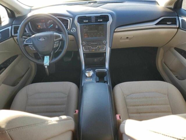 Красный Форд Фьюжн, объемом двигателя 0 л и пробегом 152 тыс. км за 2400 $, фото 7 на Automoto.ua