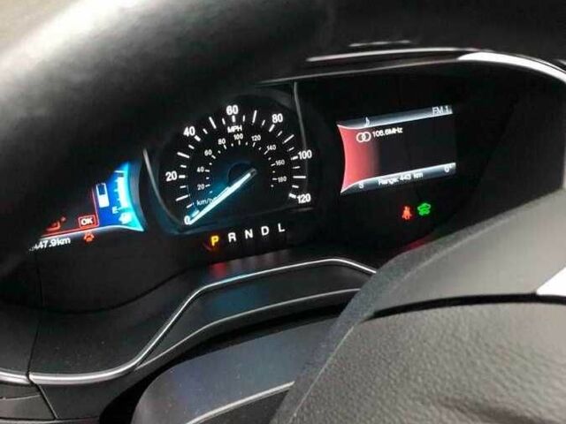 Красный Форд Фьюжн, объемом двигателя 0 л и пробегом 93 тыс. км за 11200 $, фото 10 на Automoto.ua