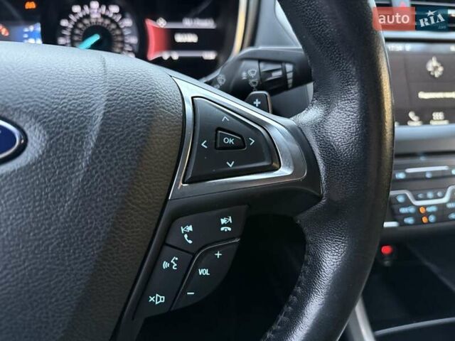 Форд Фьюжен 2017 у Києві на Automoto.ua Червоний Форд Фьюжен, об'ємом двигуна 1.5 л та пробігом 166 тис. км за 10800 $, фото 20 на Automoto.ua