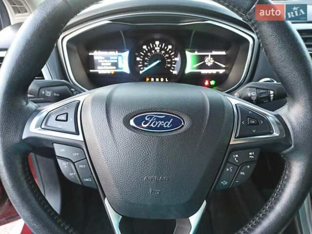 Форд Фьюжн 2017 в Кропивницком (Кировограде) на Automoto.ua Красный Форд Фьюжн, объемом двигателя 2 л и пробегом 59 тыс. км за 16100 $, фото 26 на Automoto.ua