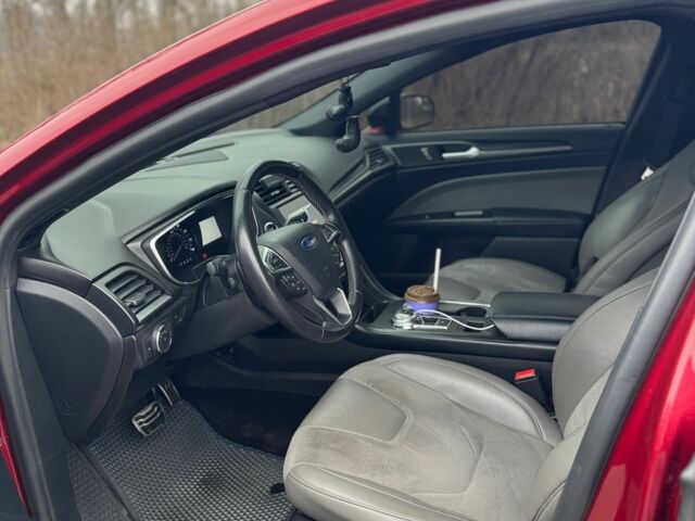 Красный Форд Фьюжн, объемом двигателя 2.7 л и пробегом 120 тыс. км за 15300 $, фото 10 на Automoto.ua