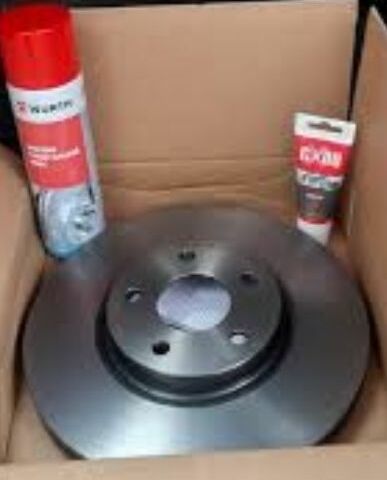 Красный Форд Фьюжн, объемом двигателя 2.5 л и пробегом 125 тыс. км за 9100 $, фото 12 на Automoto.ua