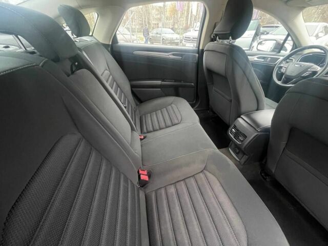 Красный Форд Фьюжн, объемом двигателя 2.5 л и пробегом 130 тыс. км за 12999 $, фото 20 на Automoto.ua