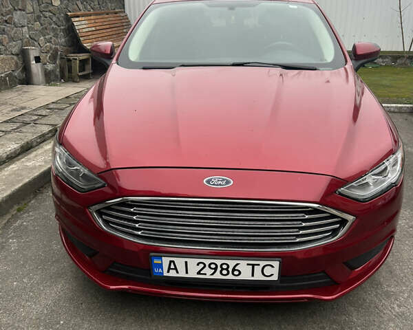 Красный Форд Фьюжн, объемом двигателя 1.6 л и пробегом 130 тыс. км за 13000 $, фото 1 на Automoto.ua