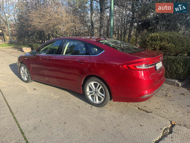Красный Форд Фьюжн, объемом двигателя 2.5 л и пробегом 74 тыс. км за 13499 $, фото 2 на Automoto.ua