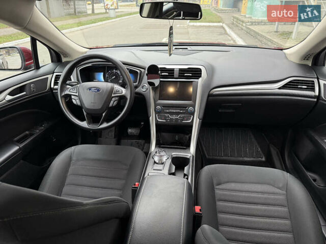Красный Форд Фьюжн, объемом двигателя 2 л и пробегом 155 тыс. км за 14600 $, фото 9 на Automoto.ua