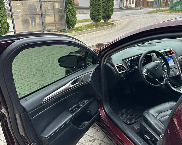 Красный Форд Фьюжн, объемом двигателя 2 л и пробегом 187 тыс. км за 14800 $, фото 2 на Automoto.ua