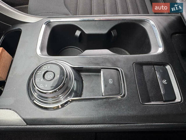 Красный Форд Фьюжн, объемом двигателя 1.5 л и пробегом 76 тыс. км за 10400 $, фото 13 на Automoto.ua