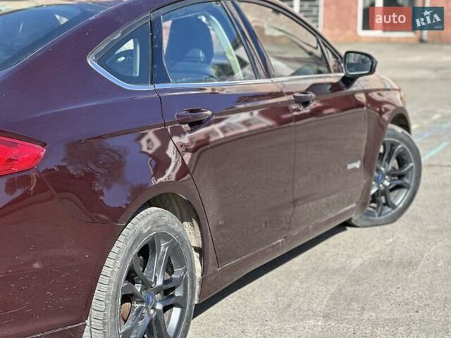 Форд Фьюжн 2018 в Ровно на Automoto.ua Красный Форд Фьюжн, объемом двигателя 2 л и пробегом 112 тыс. км за 14000 $, фото 9 на Automoto.ua