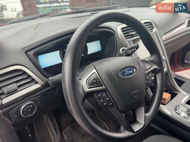 Красный Форд Фьюжн, объемом двигателя 1.5 л и пробегом 76 тыс. км за 10400 $, фото 12 на Automoto.ua