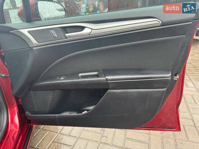 Красный Форд Фьюжн, объемом двигателя 1.5 л и пробегом 76 тыс. км за 10400 $, фото 17 на Automoto.ua