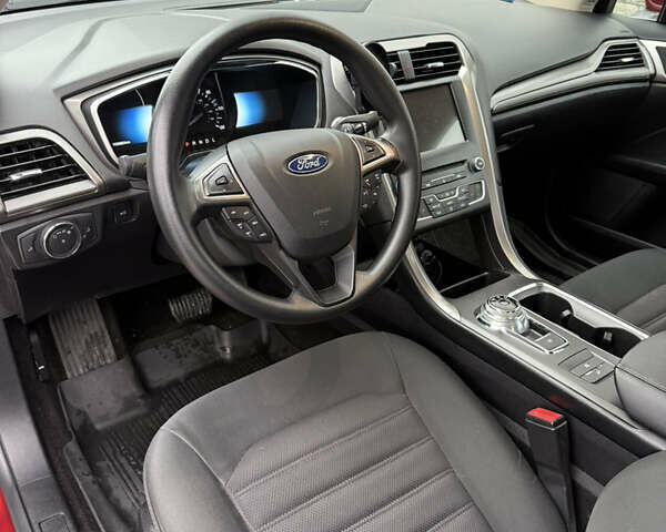 Красный Форд Фьюжн, объемом двигателя 2 л и пробегом 155 тыс. км за 14600 $, фото 10 на Automoto.ua