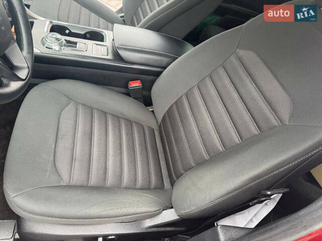 Красный Форд Фьюжн, объемом двигателя 1.5 л и пробегом 76 тыс. км за 10400 $, фото 18 на Automoto.ua