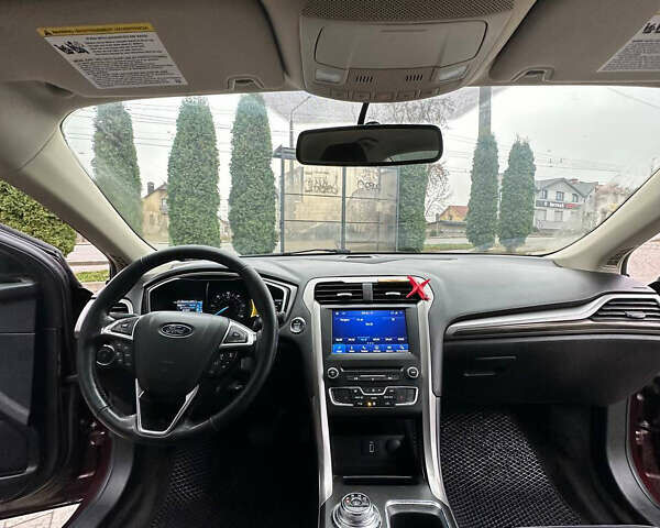 Красный Форд Фьюжн, объемом двигателя 2 л и пробегом 187 тыс. км за 14800 $, фото 16 на Automoto.ua