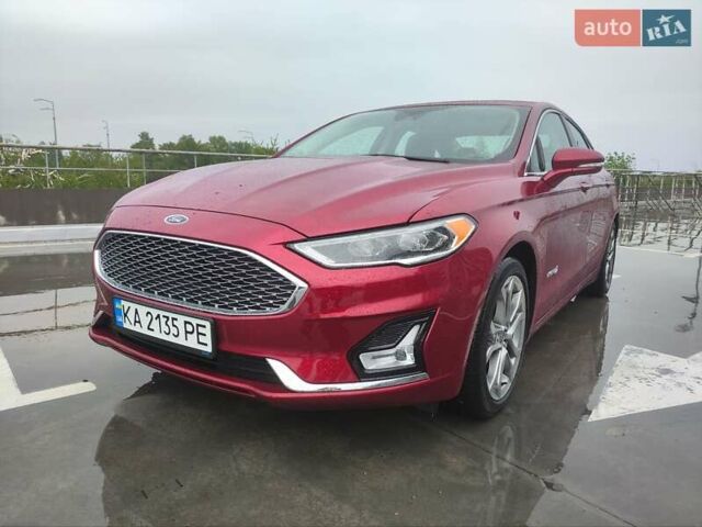 Форд Фьюжн 2018 в Киеве на Automoto.ua Красный Форд Фьюжн, объемом двигателя 2 л и пробегом 23 тыс. км за 24000 $, фото 2 на Automoto.ua
