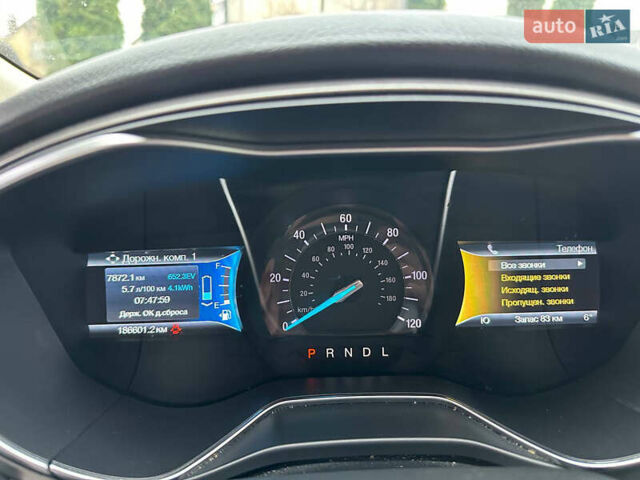 Красный Форд Фьюжн, объемом двигателя 2 л и пробегом 187 тыс. км за 14800 $, фото 7 на Automoto.ua