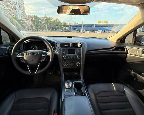 Красный Форд Фьюжн, объемом двигателя 1.5 л и пробегом 85 тыс. км за 12500 $, фото 11 на Automoto.ua