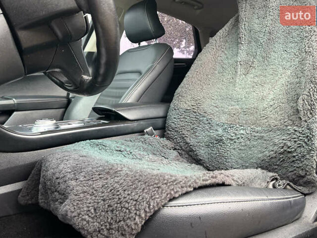 Форд Фьюжн 2018 в Коломые на Automoto.ua Красный Форд Фьюжн, объемом двигателя 2 л и пробегом 119 тыс. км за 16500 $, фото 8 на Automoto.ua