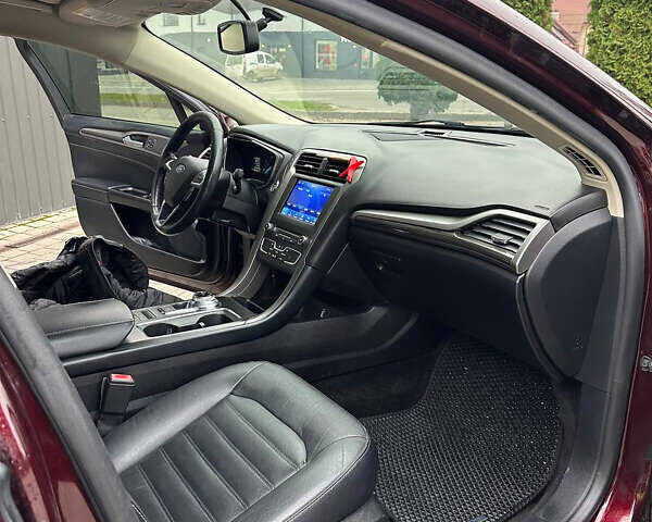 Красный Форд Фьюжн, объемом двигателя 2 л и пробегом 187 тыс. км за 14800 $, фото 15 на Automoto.ua