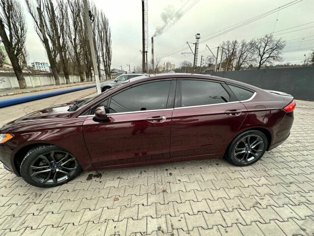 Красный Форд Фьюжн, объемом двигателя 2 л и пробегом 118 тыс. км за 337 $, фото 3 на Automoto.ua